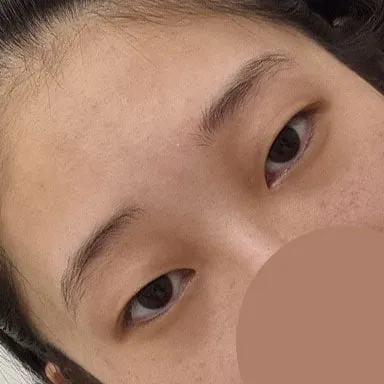 Mắt mình đã ổn định và có vẻ như cũng hết sưng hoàn toàn rồi! Mình cảm thấy hài lòng nhất là khi trang điểm~