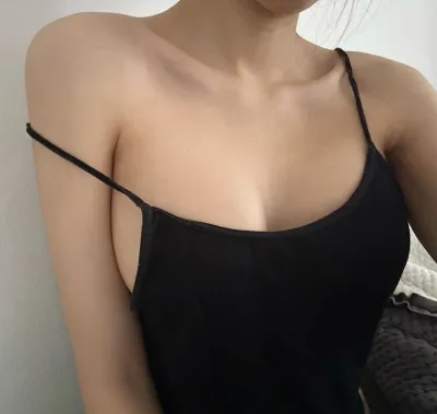 Review phẫu thuật ngực ngày thứ 22 của mình / Motiva Demi