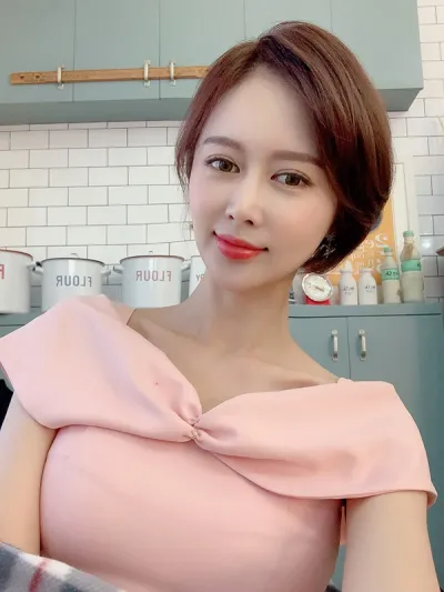 Mình đã được điều trị Ultherapy và Thermage nâng cơ tại phòng khám da liễu Jayjun ~