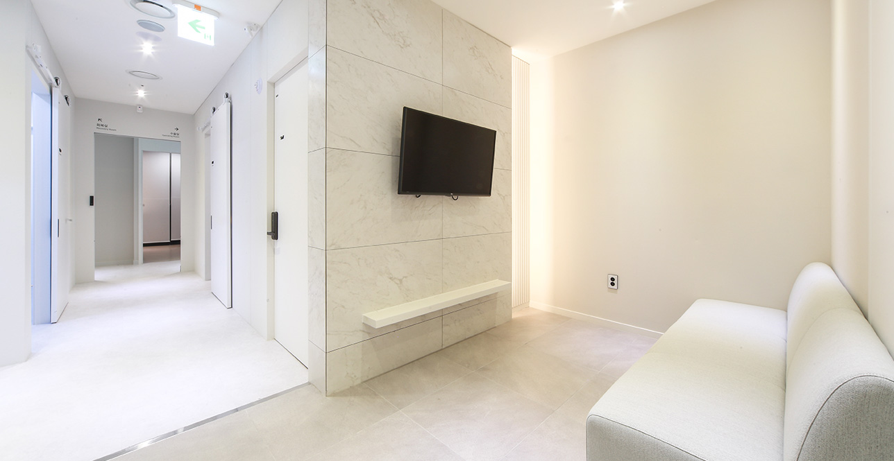 Uverse Plastic Surgery Clinic - Ảnh 7